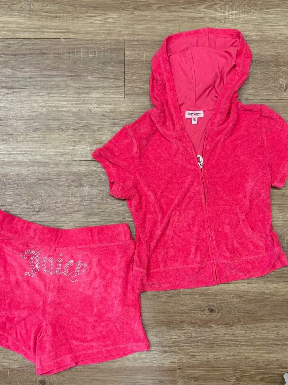 Juicy Couture Pink Velour Short Sleeve Hoodie & Shorts Set Rhinestone Logo Size